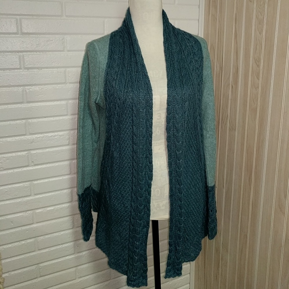 {Anthropology}♥️Knitted&Knotted blue/teal sweater